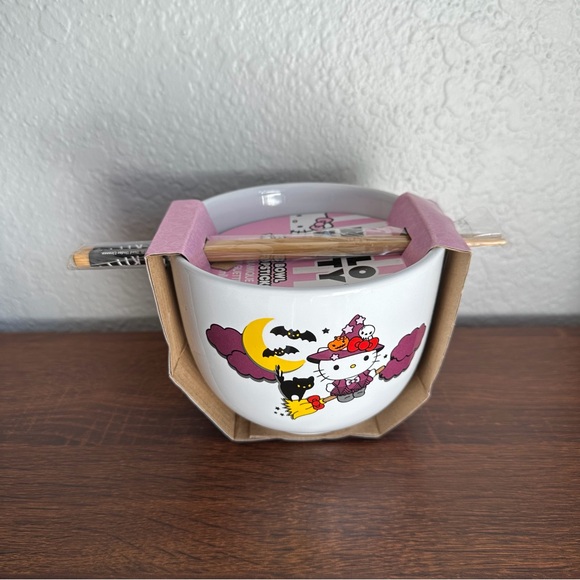 Hello Kitty Halloween Bowl with Chopsticks - Picture 1 of 3